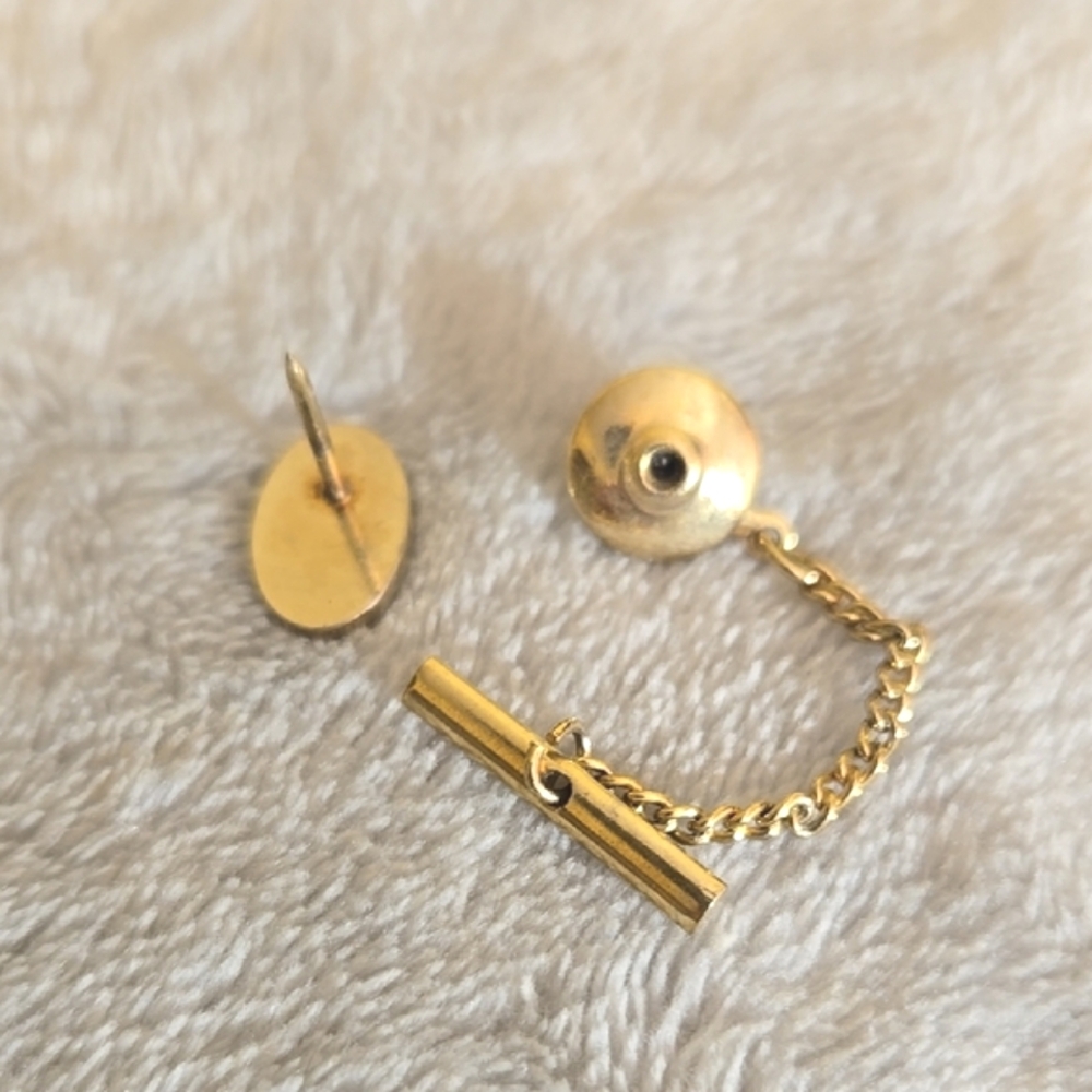 #147 Vintage Gold and Silver Tie Tack with Red Gemstone - Picture 4 of 5